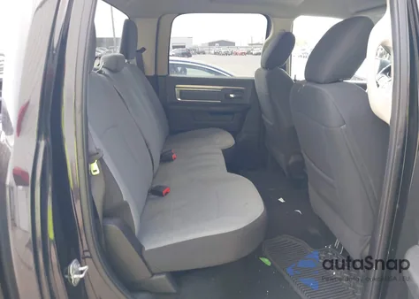 2021 Ram 1500 Classic Slt 4X4 6'4 Box z USA, uszkodzony, nr VIN 1C6RR7TT8MS518368